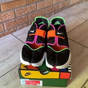 Nike Aqua Rift Black Fire Pink Women’s